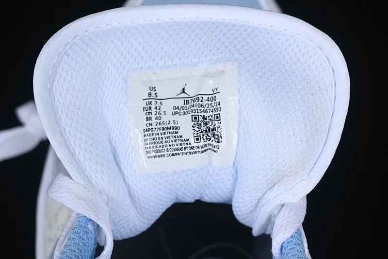 All categories Air Jordan Jordan series basketball shoes Air Jordan 1 Low Air Jordan 1 Low "True Blue" AJ1 Joe 1 burst white and blue color low-top basketball shoes IB7692-400